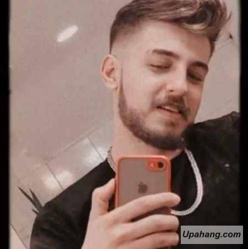 دانلود آهنگ هنوزم هندا دارم هنوز آدیداس میپوشم