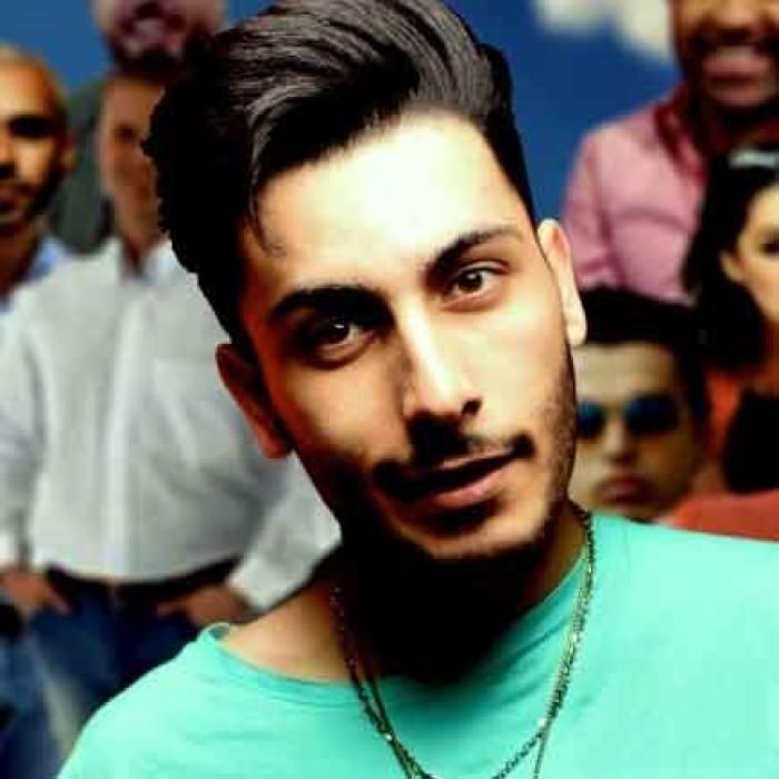 دانلود آهنگ برق گرفته رو سه فازم