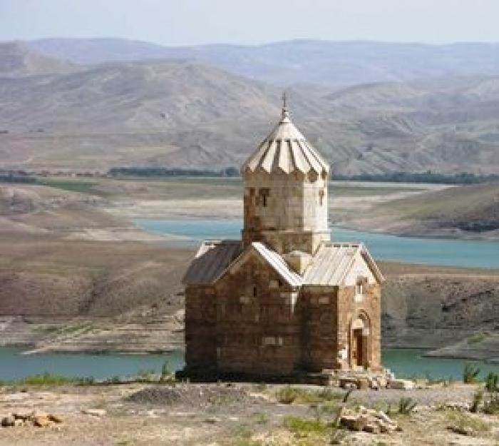 دانلود آهنگ ساقی تو باده بریز به یادش می بزنیم منو تو عین همیم