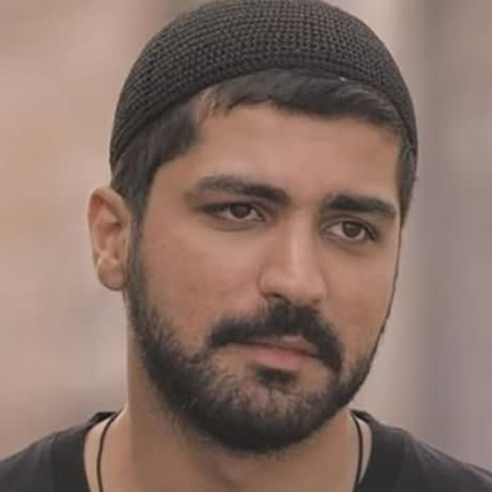دانلود آهنگ عاشق مثل تو دیوونه مثل من