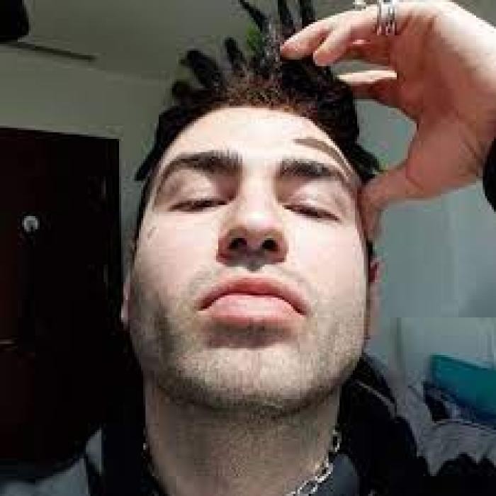 دانلود آهنگ حالا شهر زیر پامه 