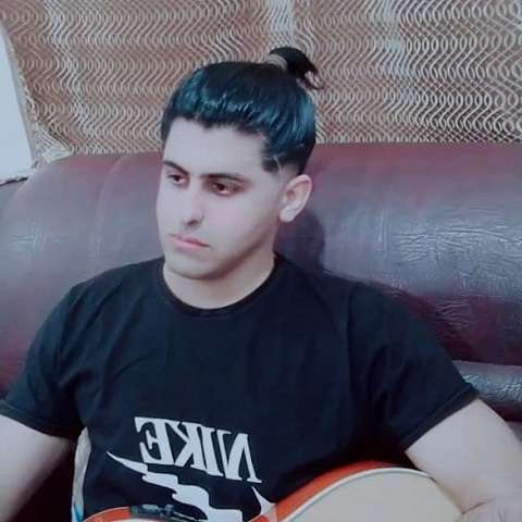دانلود آهنگ توی این گوشه ی زندون دل من داره میپوسه