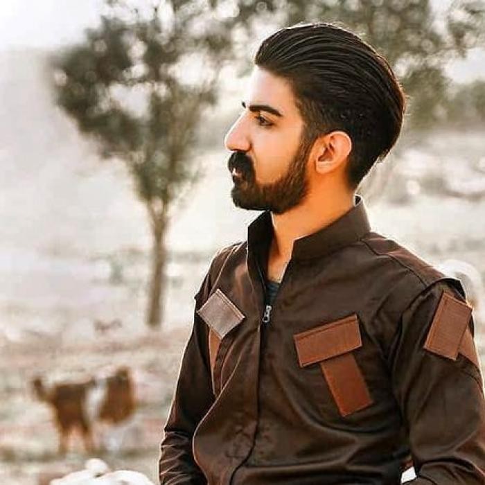 میلاد غلامی دوستت دیرم بی پناهم بی تو آواره بی گناهم
