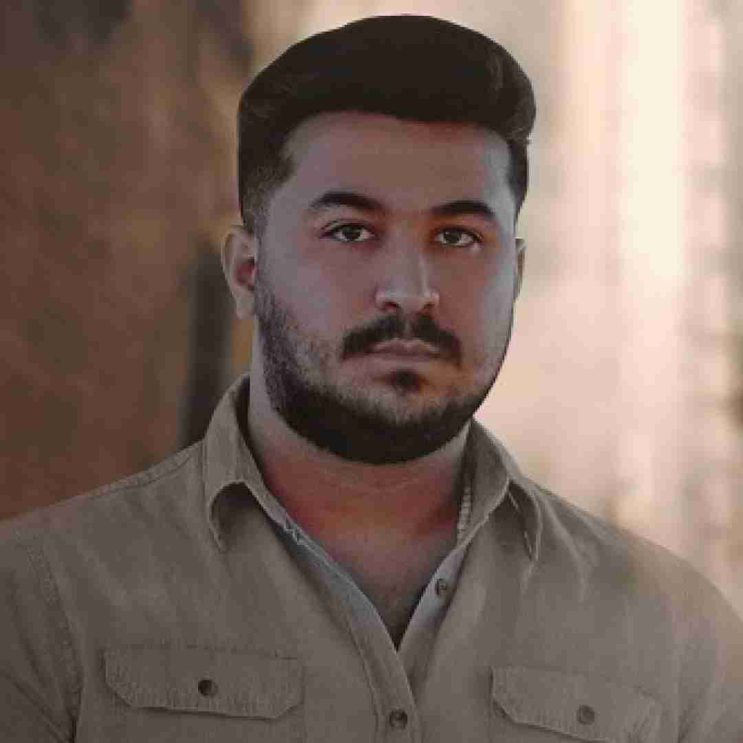 رضا کرمی تارا فدای ذاتت بشم تو خیلی پرچمداری