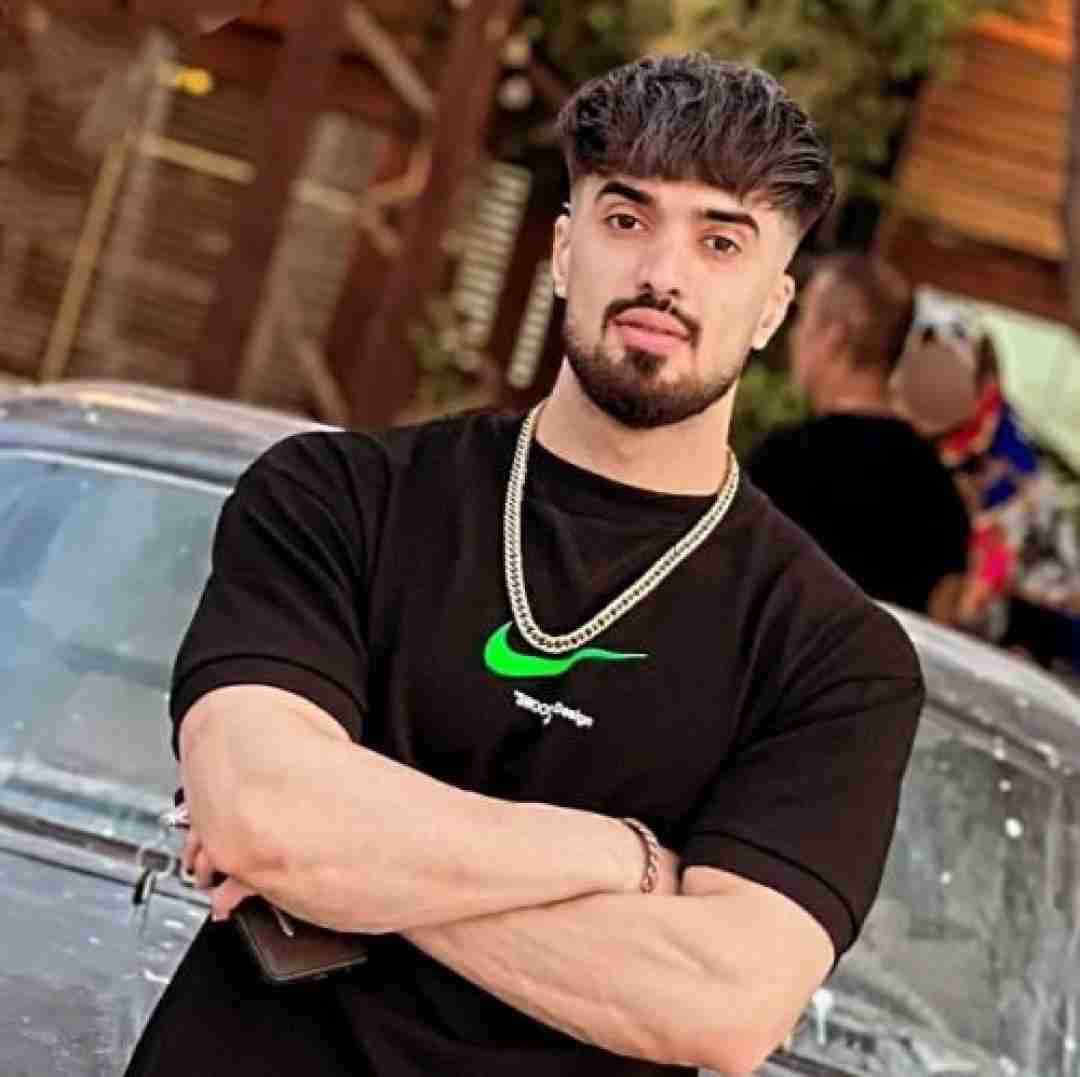 دانلود آهنگ چقد بهم میومدیم چشمون زدن گلم علی رستمیان