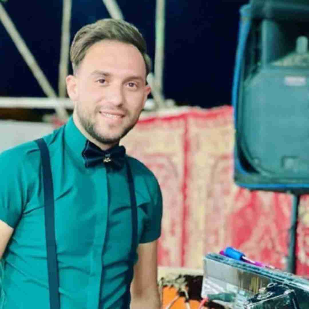 دانلود آهنگ دنیا بله قالماسین یاری یاردان آلماسین مصطفی ابراهیمی