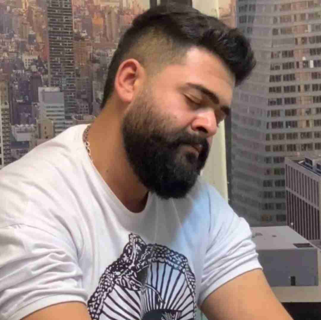 دانلود آهنگ بی تو یعنی تاریکی به کام عشقو نمیخونی علیراد