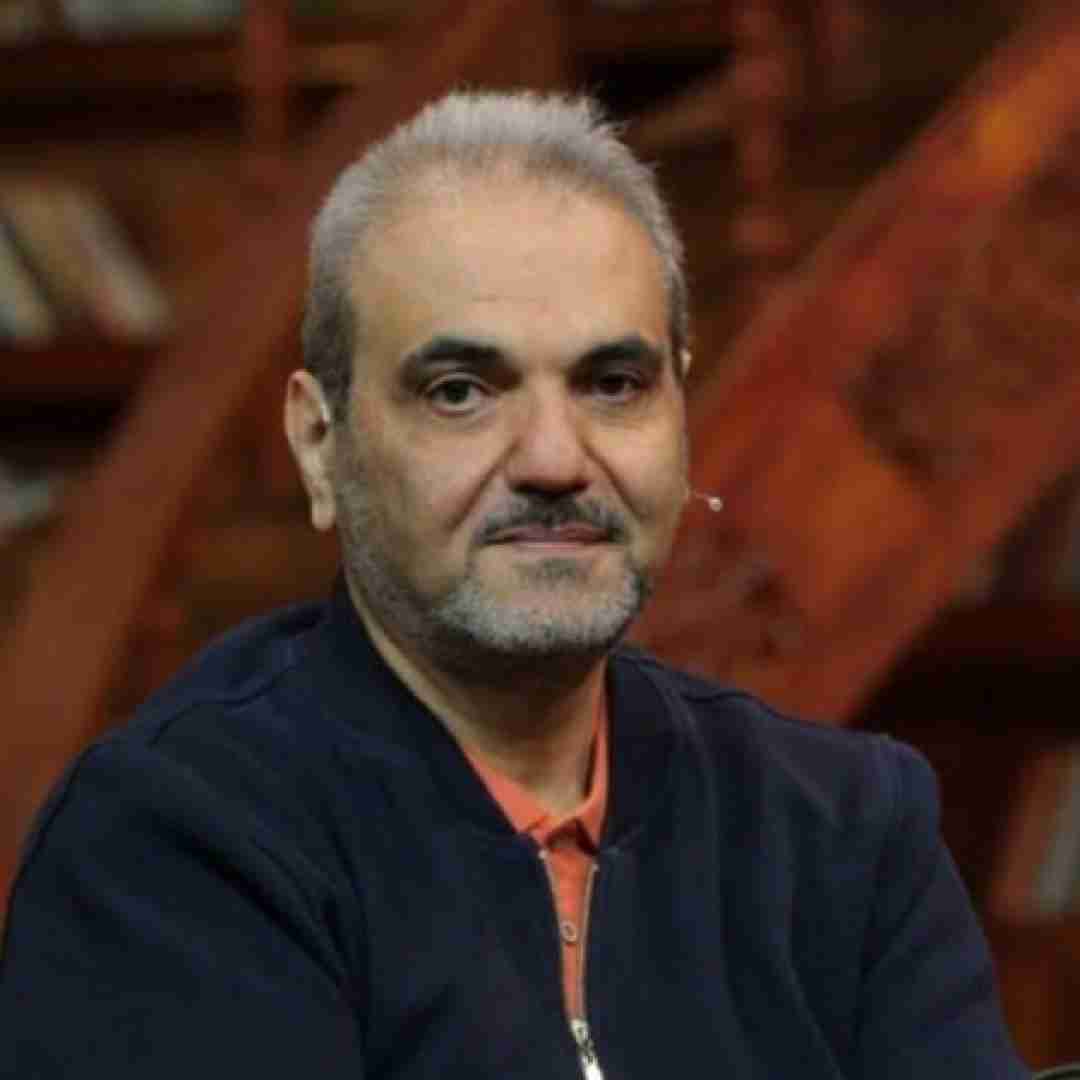 دانلود آهنگ با کاراشون روانیت میکنن میپرسن چرا با صدای جواد خیابانی