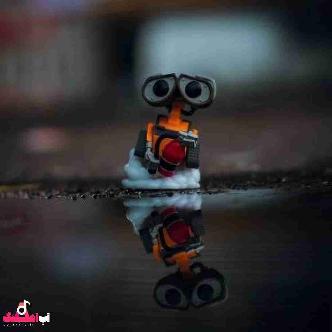 دانلود آهنگ میخواستم بوی تو رو عطر تمام تن کنم