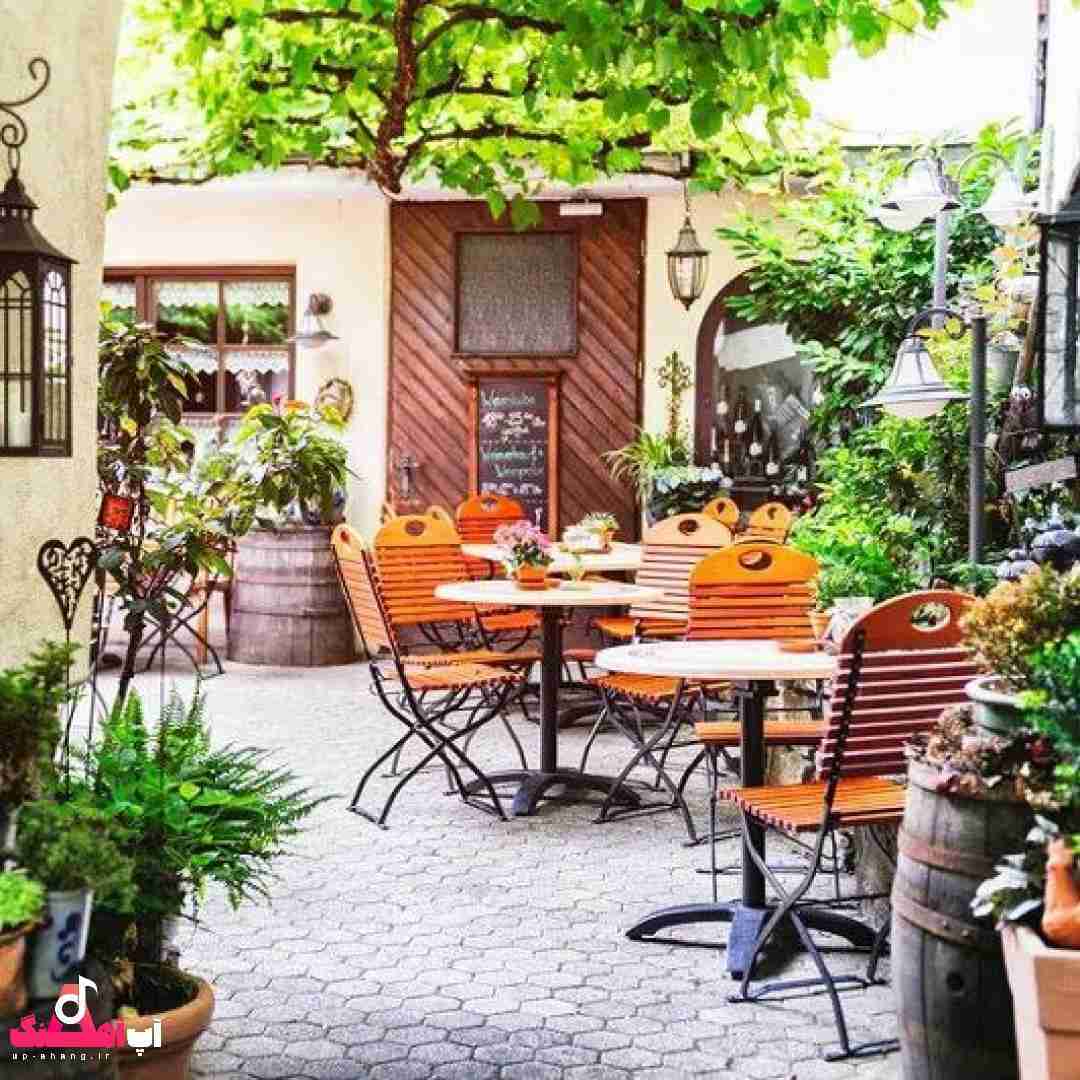 دانلود آهنگ تو كه چشمات طبيب درد من نيست ما هر دو میگیم زخم