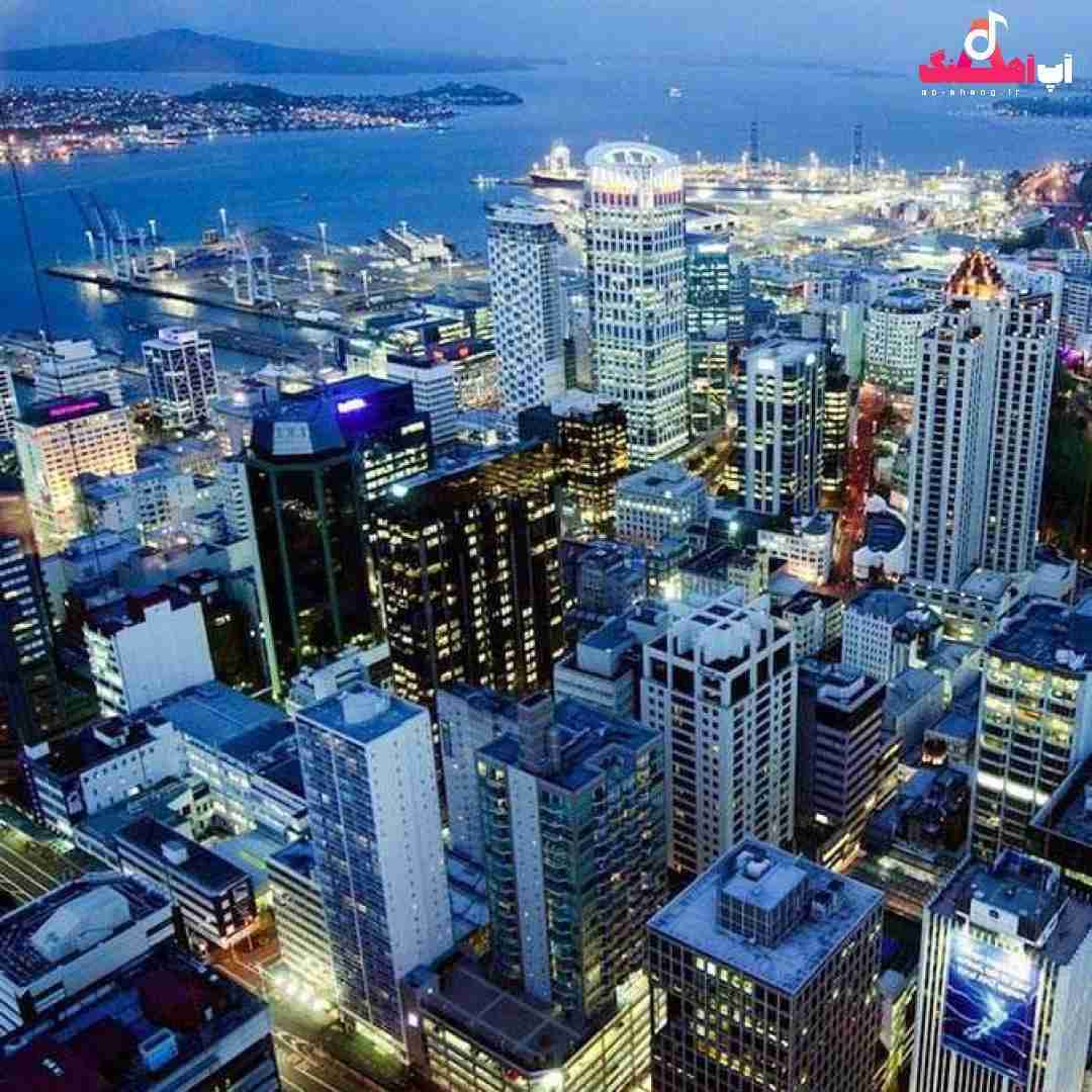 دانلود آهنگ میکنم پام شلوار بگ حواسم هست نیفته کفشام لک