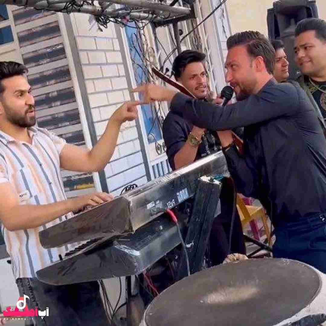 دانلود آهنگ عجب قدش بلنده بر دلم بسنده مصطفی ابراهیمی