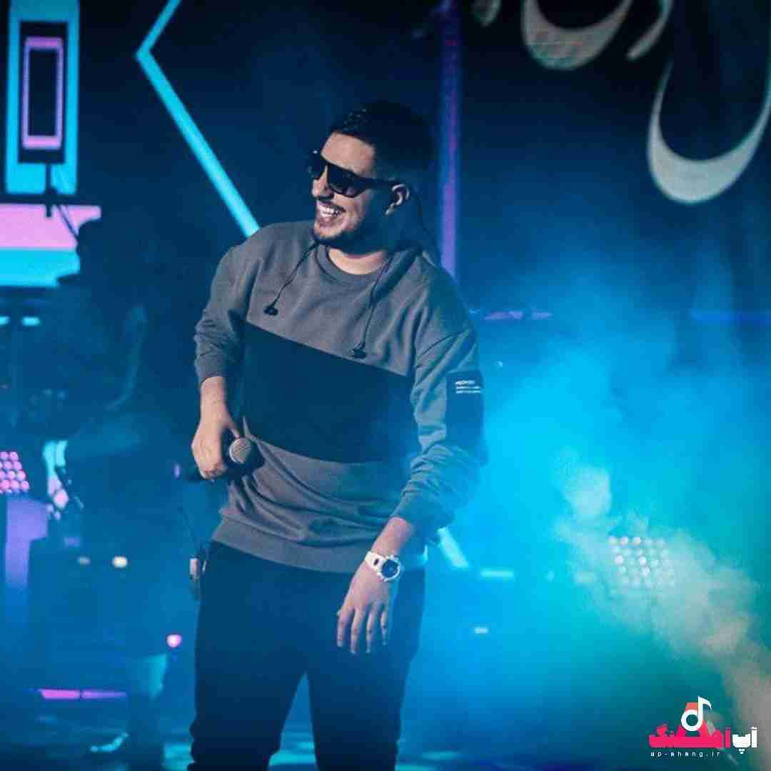 دانلود آهنگ امشب شب عاشقی و نوره یک شهرو خبر کن آرون افشار