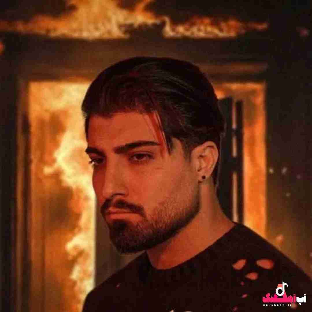 امیر لیام فکر کردی منه دور زدی سخت تو اشتباشی