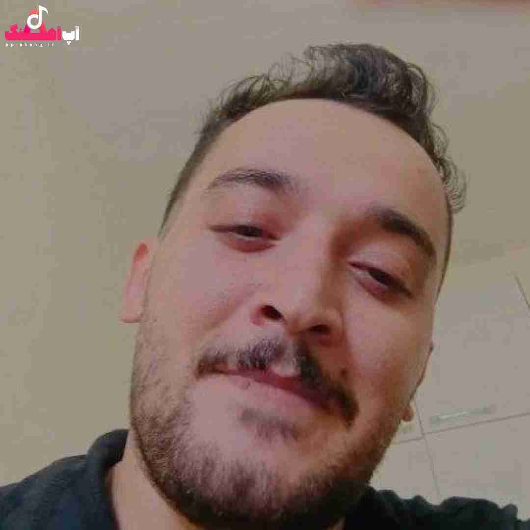 هومن آدینه و آترون قسر