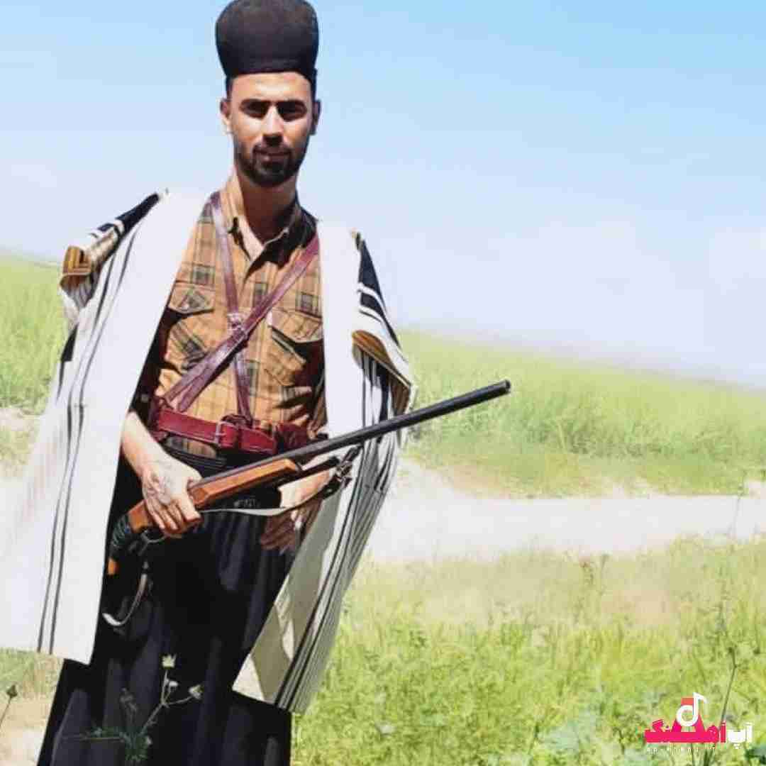 وحید طاهری ﻛﻠﻪ ﻧﻪ داغ ﺑﻜﻨﻴﻢ ﻗﻠﻴﻮﻧﻰ ﭼﺎق ﺑﻜﻨﻴﻢ