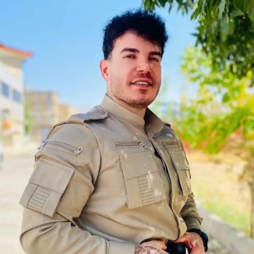 دانلود آهنگ شاه دتیلی خلاف سنگینی تو آس ترین فرهاد فرهادی
