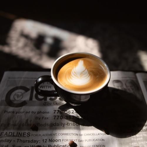 دانلود آهنگ داشت تو جنگ با خودشم بلاتکلیفه انقد نامرد دورم