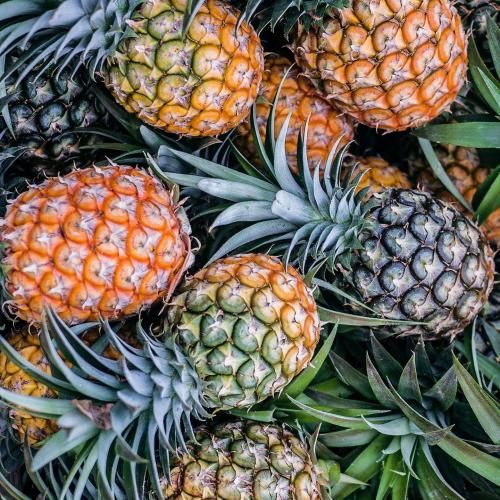 دانلود آهنگ باورم نمیشه دختر دست خورد بدنت این پسر