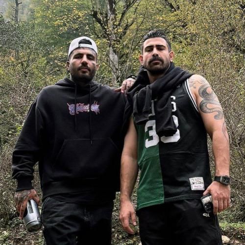 مهدیار بی دلیل همه چی دلگیر شده روزا رنگی نی