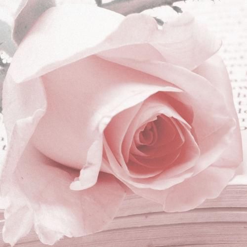 دانلود آهنگ چشاتو وا کن چند تا ابر یادگاری اینجاست