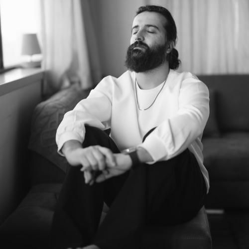 دانلود آهنگ پر پروازمو چیدن گل قلبم تورو از شاخه بریدن مهدی دارابی