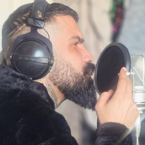 دانلود آهنگ بس رو عکسات گریه کردم کور شدم فرهاد جهانگیری