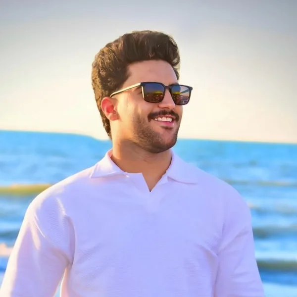 دانلود آهنگ تو صدای سازمی آرامشمی با تو قشنگه وحید طاهرپور